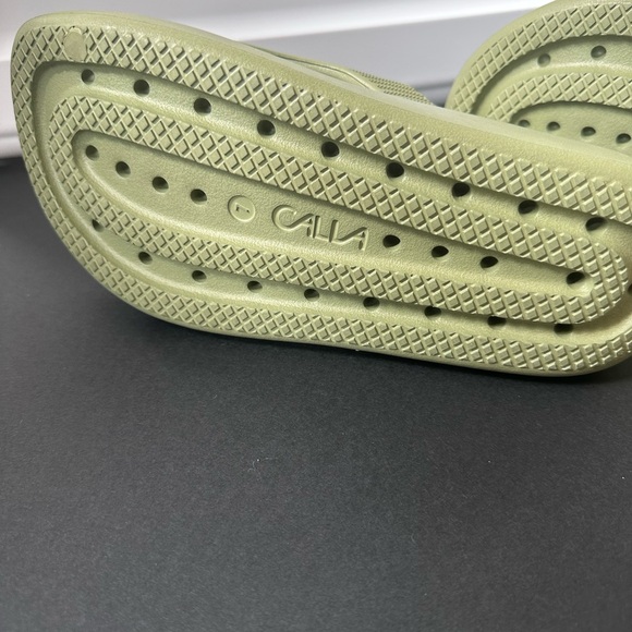 CALIA(CarrieUndrwd) Ladie’s slides size 7 Sage Green $18 Excellent Condition!! - Picture 5 of 9